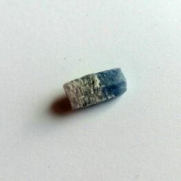 Naturalny kamień Szafir w formie kryształów nr 3