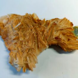 Naturalny kamień Baryt w formie krystalicznej skałki nr 3
