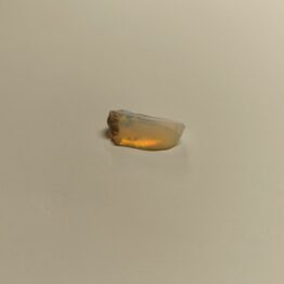Naturalny kamień Opal Etiopski w formie kawałków nr 3