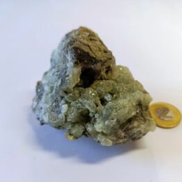Naturalny kamień Oliwin Krystaliczny w formie geody szczotki nr 2